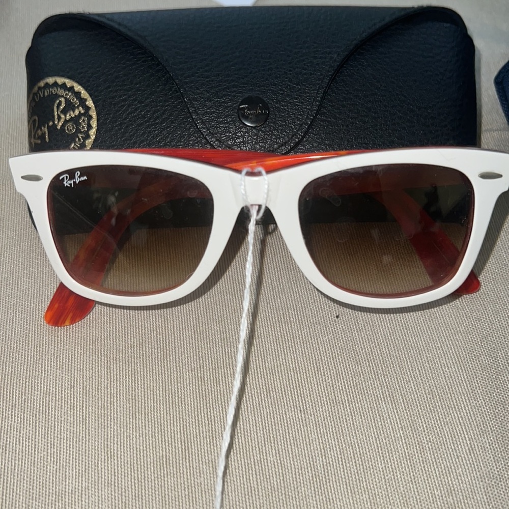 White and red Ray Ban comes with case
